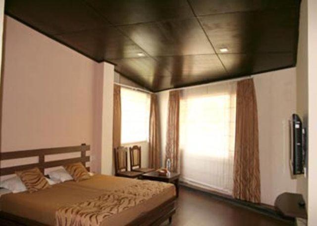 The Corner Hotel Nainital Exterior photo